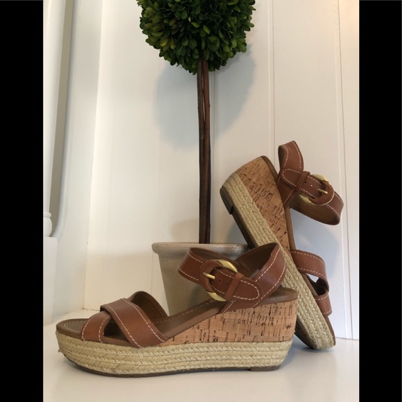 Tan Platform Sandals - Picture 1 of 8